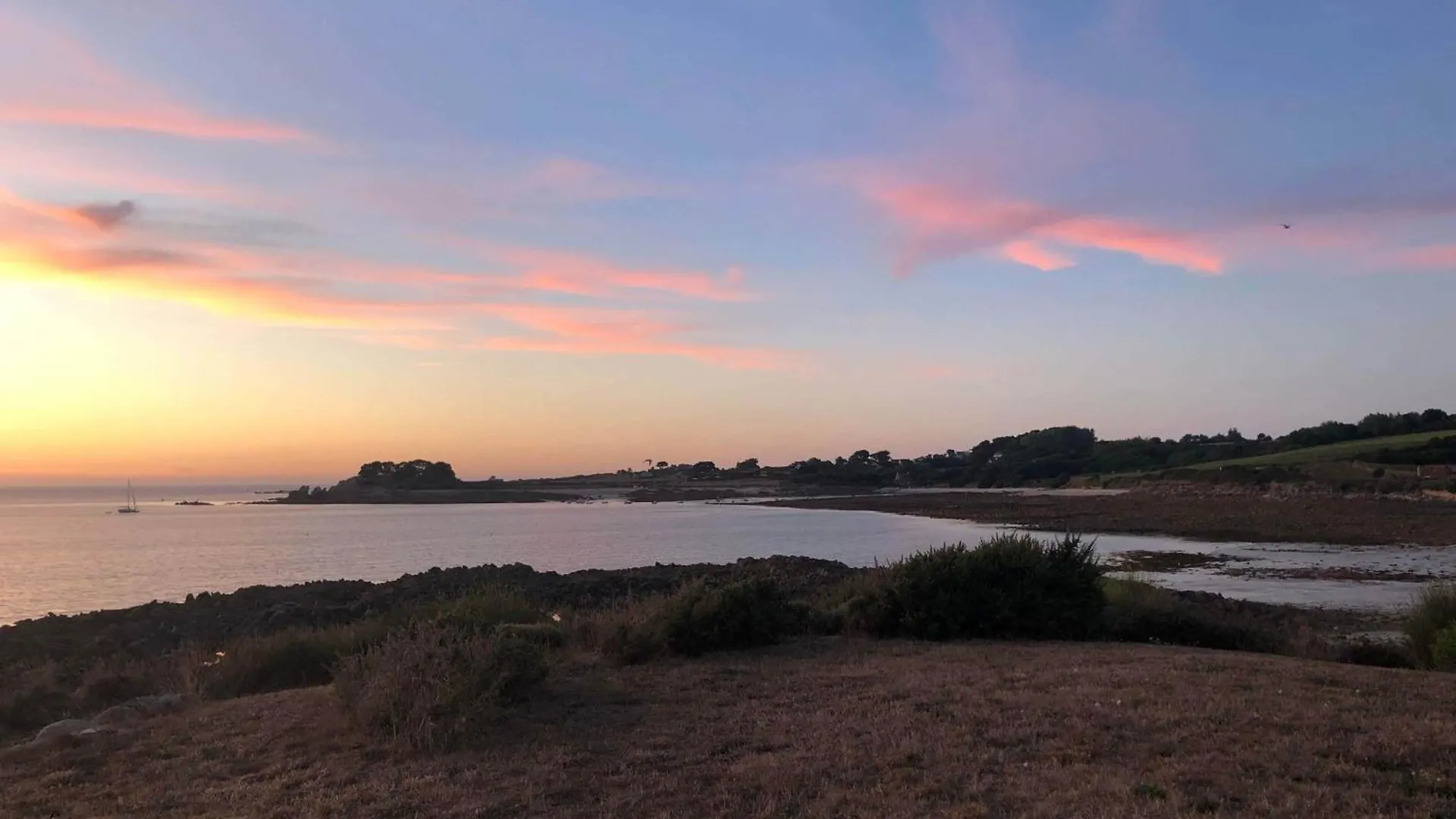 Dom wakacyjny Ty Louise Maison De Famille 10 Pers Bord De Mer Plougasnou Francja